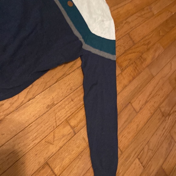 XL light weight sweater - Picture 4 of 5